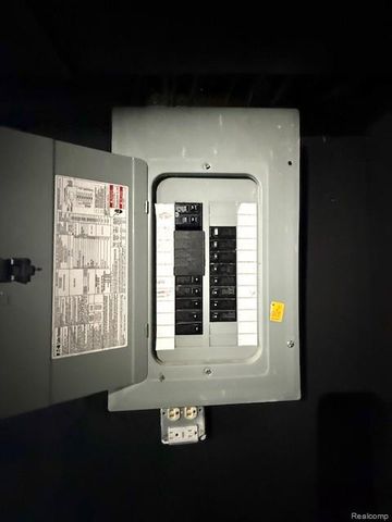 3575 S Annabelle Street, Detroit, MI 48217