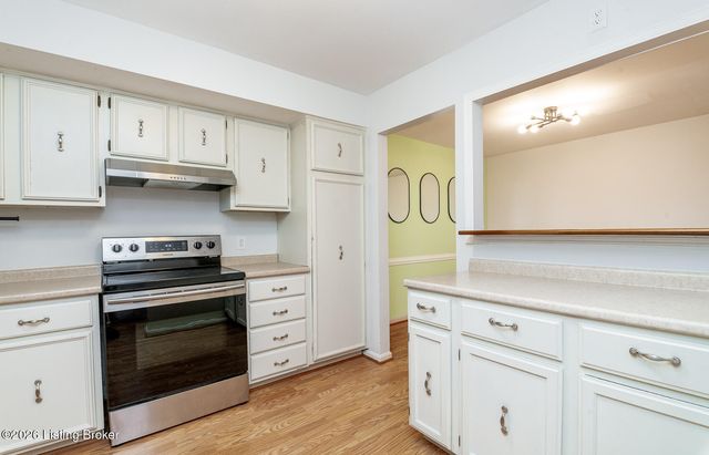 402 Highwood Dr, Louisville, KY 40206