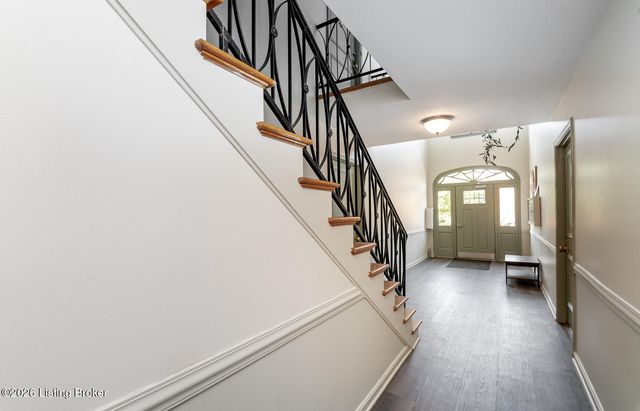 402 Highwood Dr, Louisville, KY 40206