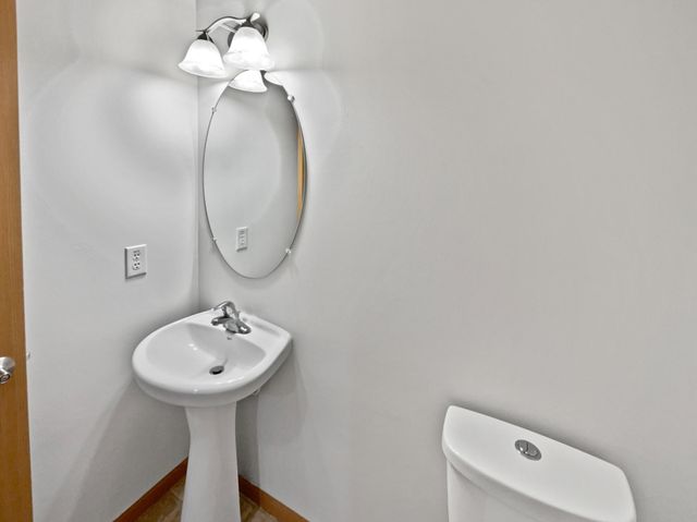 6829 Narcissus Lane N 304, Maple Grove, MN 55311