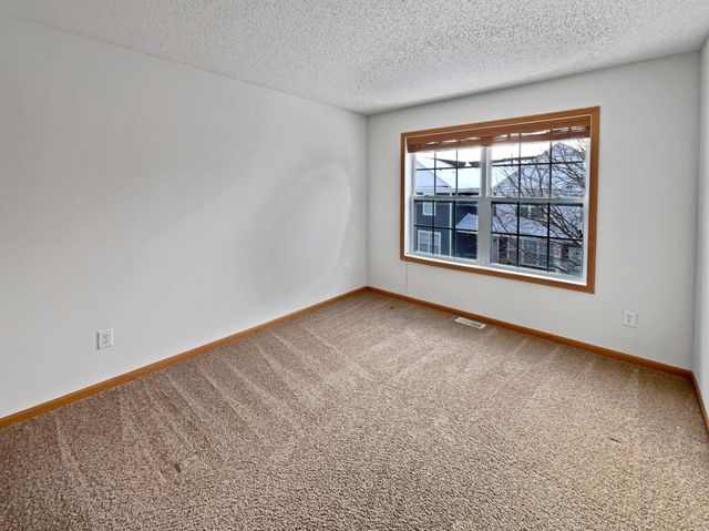 6829 Narcissus Lane N 304, Maple Grove, MN 55311