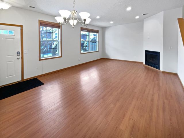 6829 Narcissus Lane N 304, Maple Grove, MN 55311