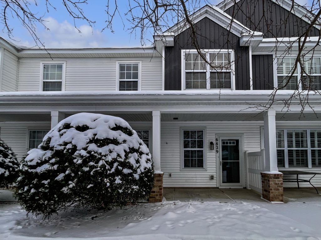 6829 Narcissus Lane N 304, Maple Grove, MN 55311