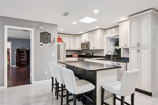 861 ALTON AVENUE, Orlando, FL 32804