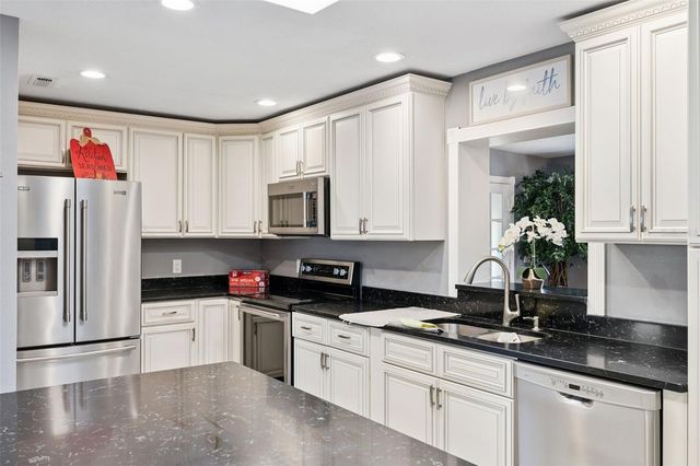 861 ALTON AVENUE, Orlando, FL 32804
