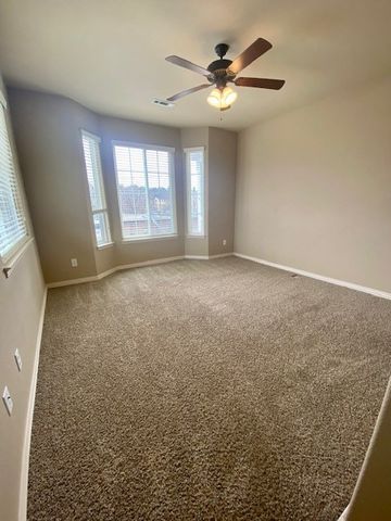 1087 N Leverett Avenue, Fayetteville, AR 72701