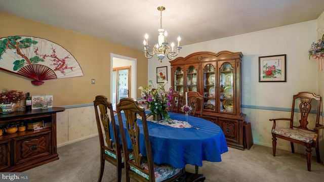 39 SHELLEY RD, Holland, PA 18966