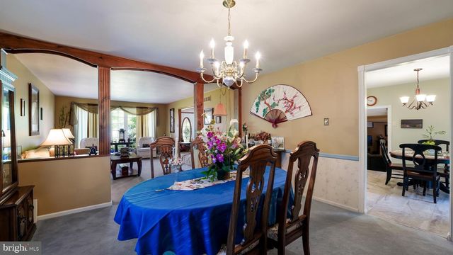 39 SHELLEY RD, Holland, PA 18966