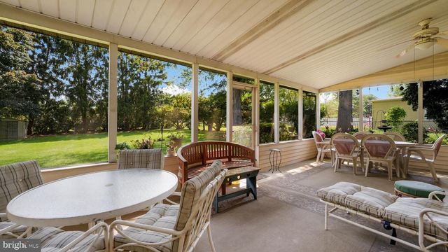 39 SHELLEY RD, Holland, PA 18966