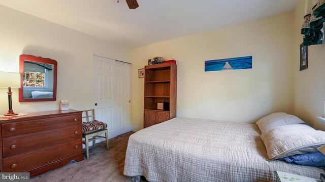 39 SHELLEY RD, Holland, PA 18966