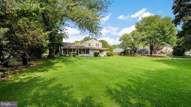 39 SHELLEY RD, Holland, PA 18966