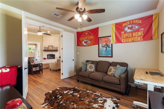 5028 Vintage Oaks Court, College Station, TX 77845