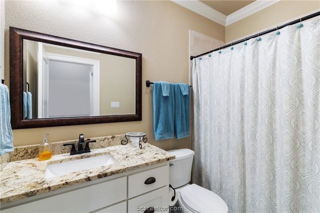 5028 Vintage Oaks Court, College Station, TX 77845