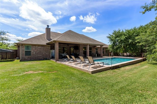 5028 Vintage Oaks Court, College Station, TX 77845
