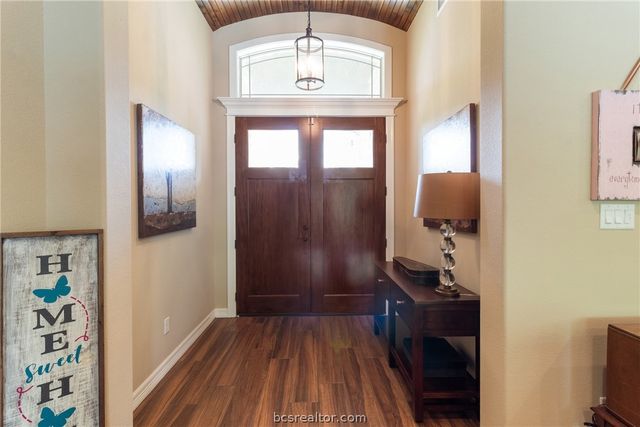 5028 Vintage Oaks Court, College Station, TX 77845