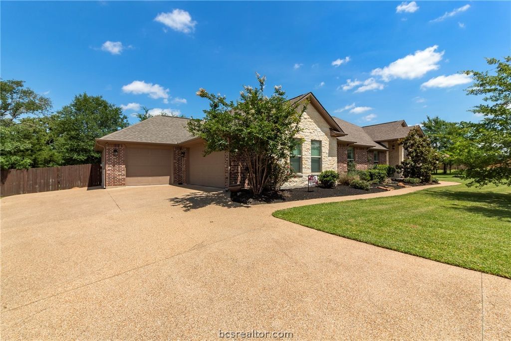 5028 Vintage Oaks Court, College Station, TX 77845 — photo 4