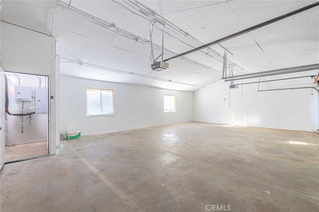 3339 E Avenue S, Palmdale, CA 93550