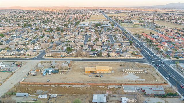 3339 E Avenue S, Palmdale, CA 93550