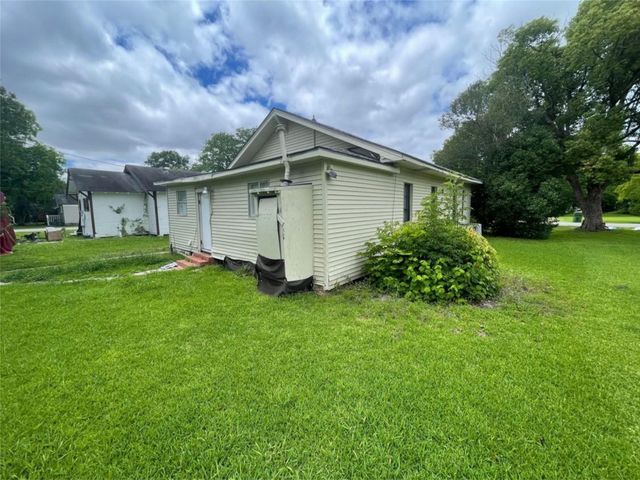 2010 13th Street, Port Arthur, TX 77640