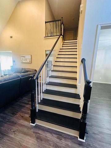 6520 W Caribbean Drive, Benton, AR 72019