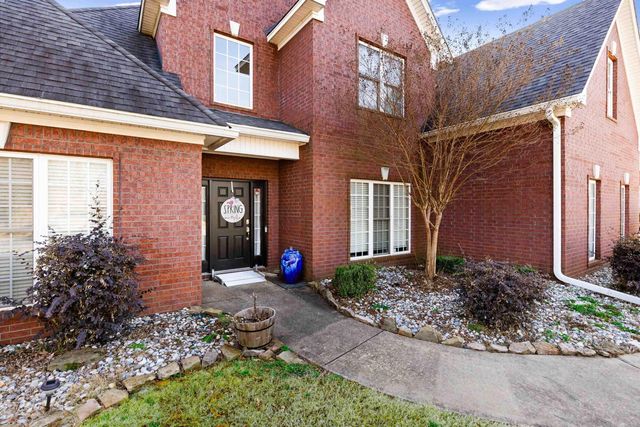 6520 W Caribbean Drive, Benton, AR 72019