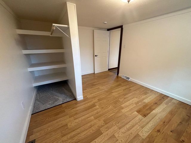 810 8TH ALY, Crivitz, WI 54114