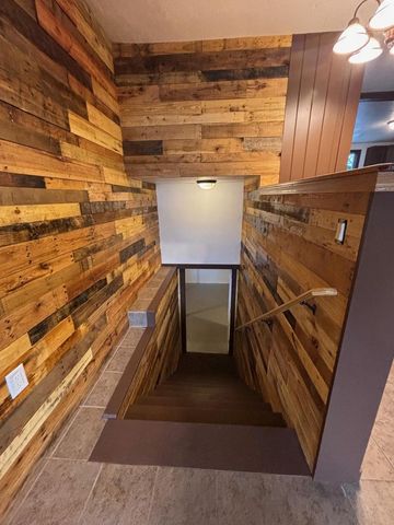 810 8TH ALY, Crivitz, WI 54114