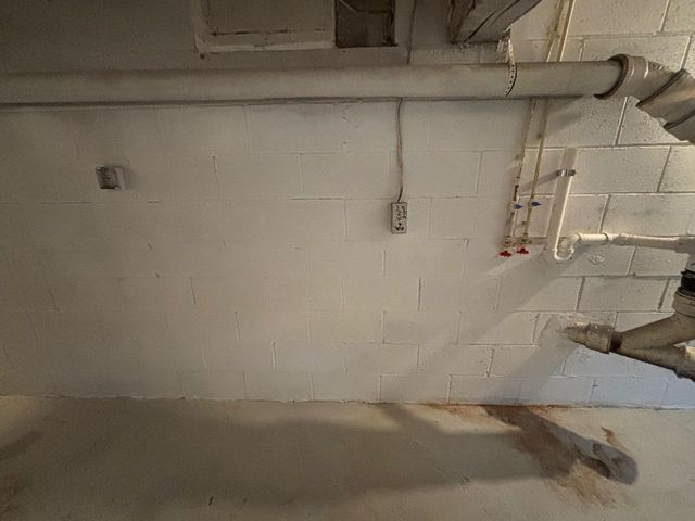 810 8TH ALY, Crivitz, WI 54114