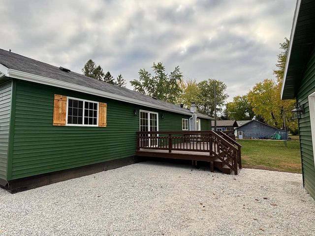 810 8TH ALY, Crivitz, WI 54114