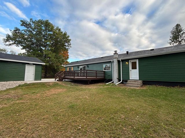 810 8TH ALY, Crivitz, WI 54114