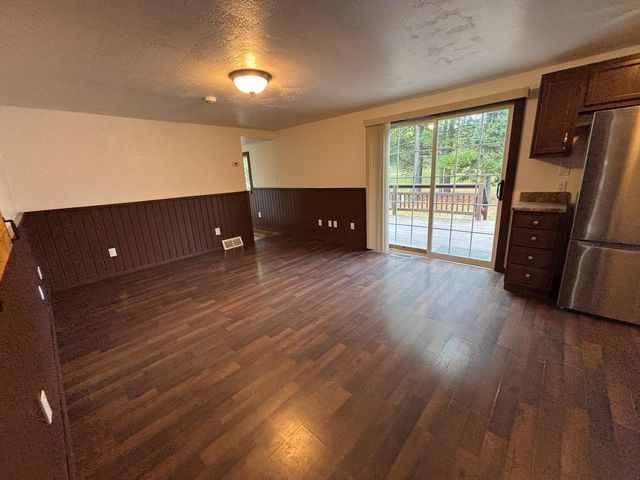 810 8TH ALY, Crivitz, WI 54114