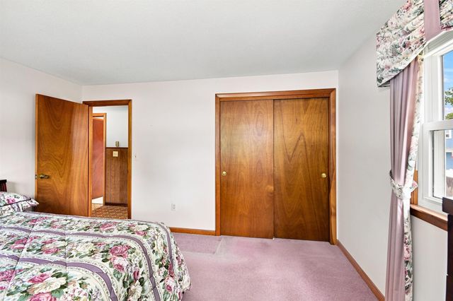 6 Galway Road, Nashua, NH 03062