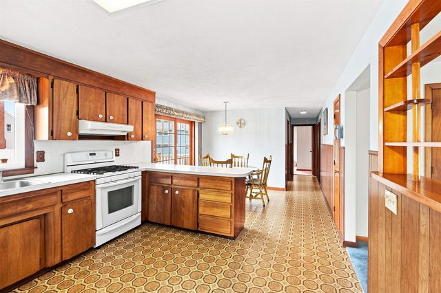 6 Galway Road, Nashua, NH 03062