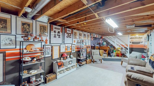 11789 Mills Road, Garrettsville, OH 44231