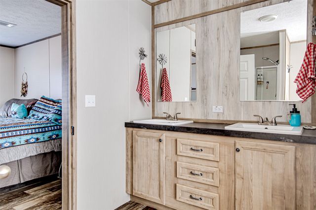 334 Lake Whitney Drive, Whitney, TX 76692