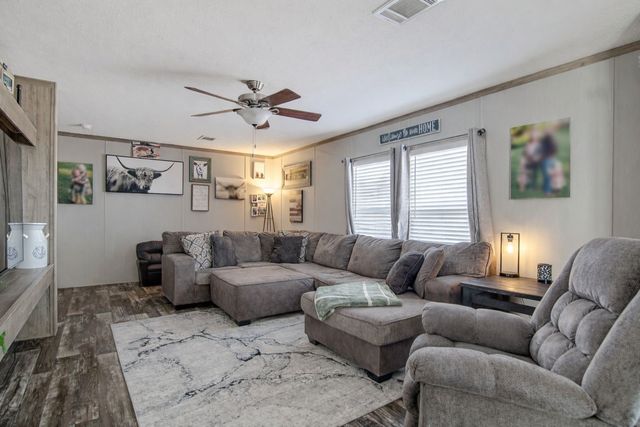 334 Lake Whitney Drive, Whitney, TX 76692