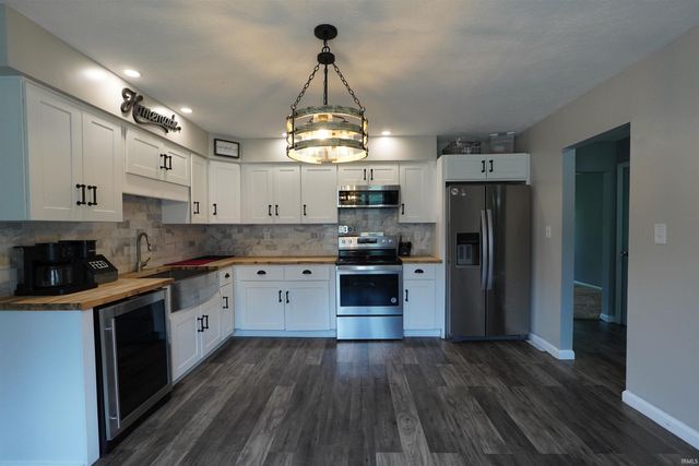 512 E 4th Street, Monon, IN 47959