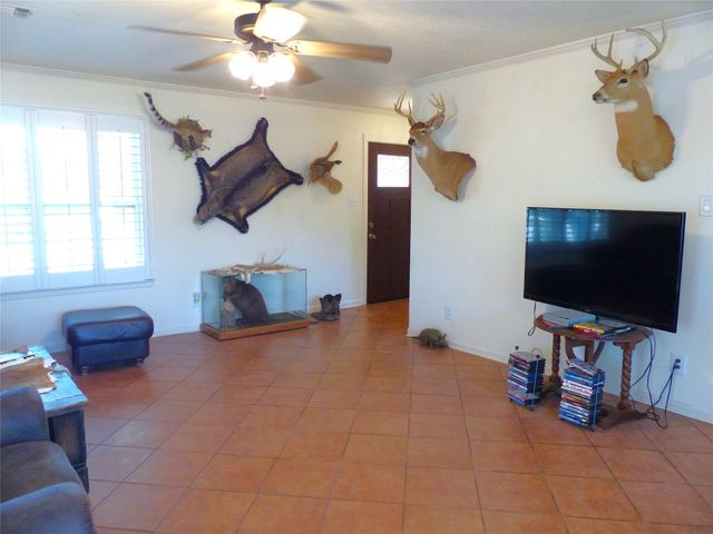 111 Bruce, Brady, TX 76825