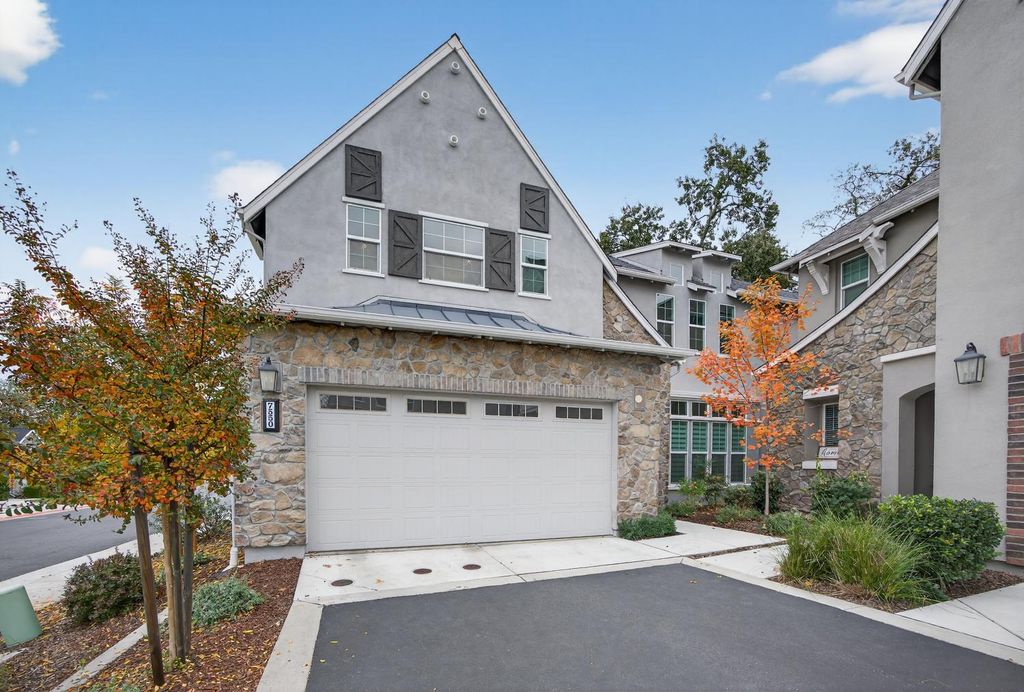 7550 Twin Bridges Ln, Citrus Heights, CA 95610