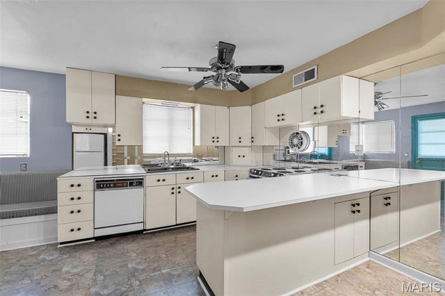 605 W Washington Street, Kennett, MO 63857