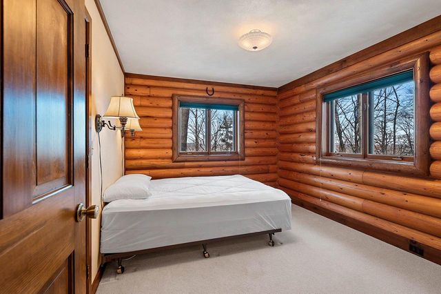 11 BREYERWOOD COURT, Hortonville, WI 54944