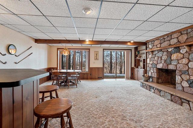 11 BREYERWOOD COURT, Hortonville, WI 54944