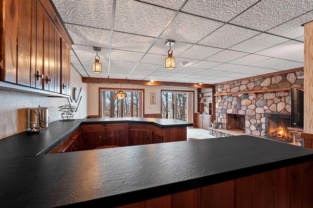 11 BREYERWOOD COURT, Hortonville, WI 54944