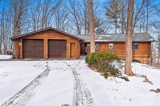 11 BREYERWOOD COURT, Hortonville, WI 54944