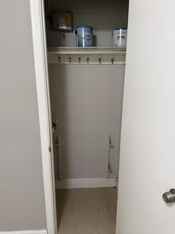 5163 Club Rd, West Palm Beach, FL 33415