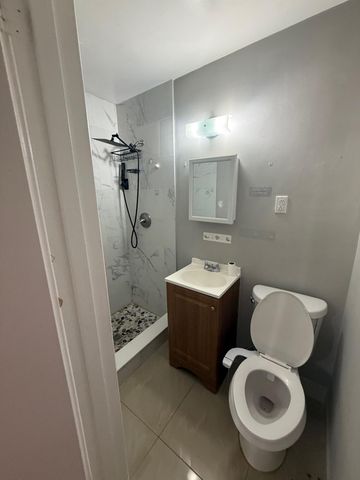 5163 Club Rd, West Palm Beach, FL 33415