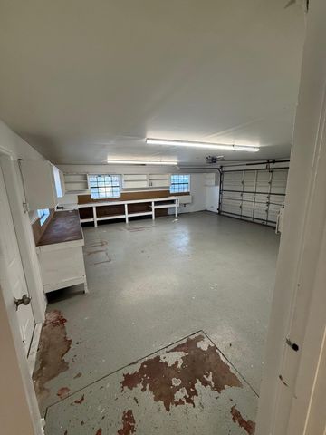 5163 Club Rd, West Palm Beach, FL 33415