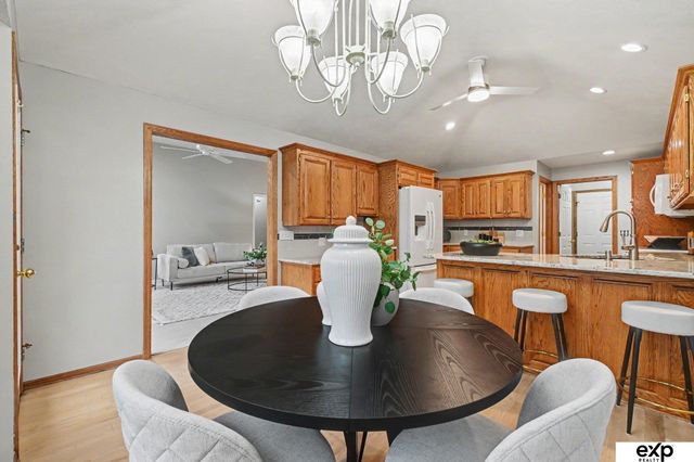 10121 S 172 Circle, Omaha, NE 68136