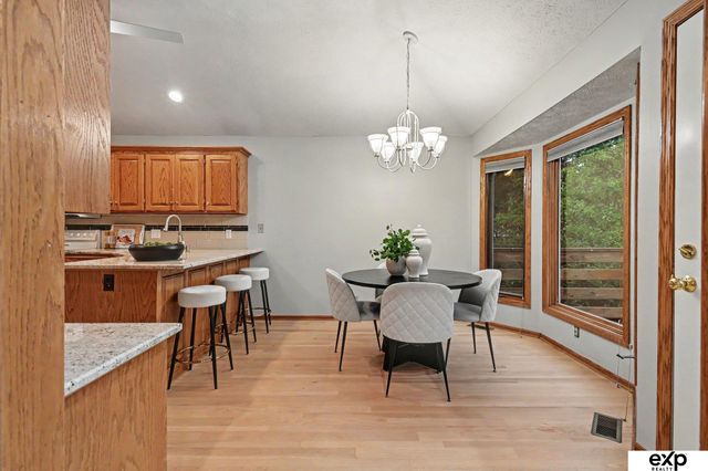 10121 S 172 Circle, Omaha, NE 68136