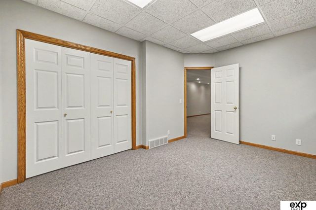10121 S 172 Circle, Omaha, NE 68136